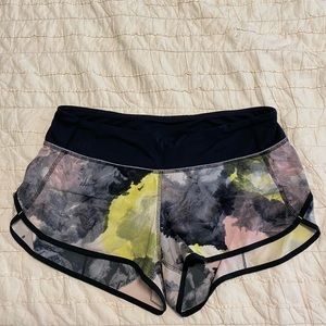 Lululemon Run: Speed Short Size 8